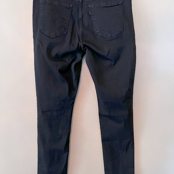 EUC! Levi's 311 Shaping Skinny Jeans Black Size 31/32 - Picture 3 of 4